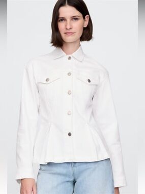 NWT GAP Cinched Denim Jacket M